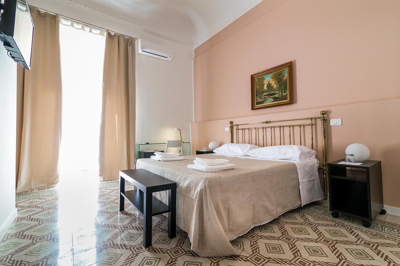 Liberty Suites Палермо Екстериор снимка