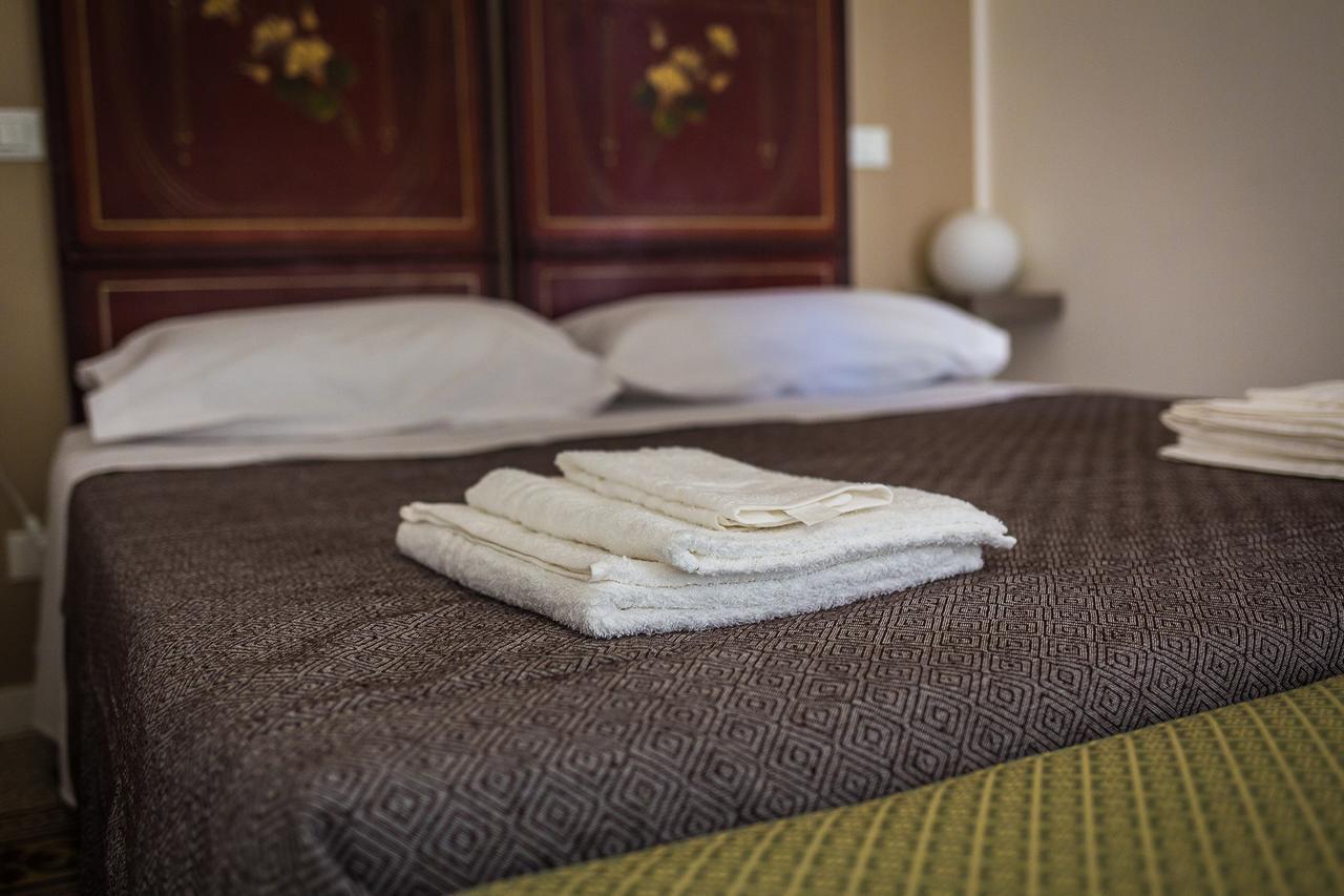 Liberty Suites Палермо Екстериор снимка