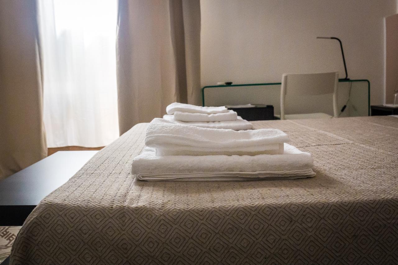 Liberty Suites Палермо Екстериор снимка