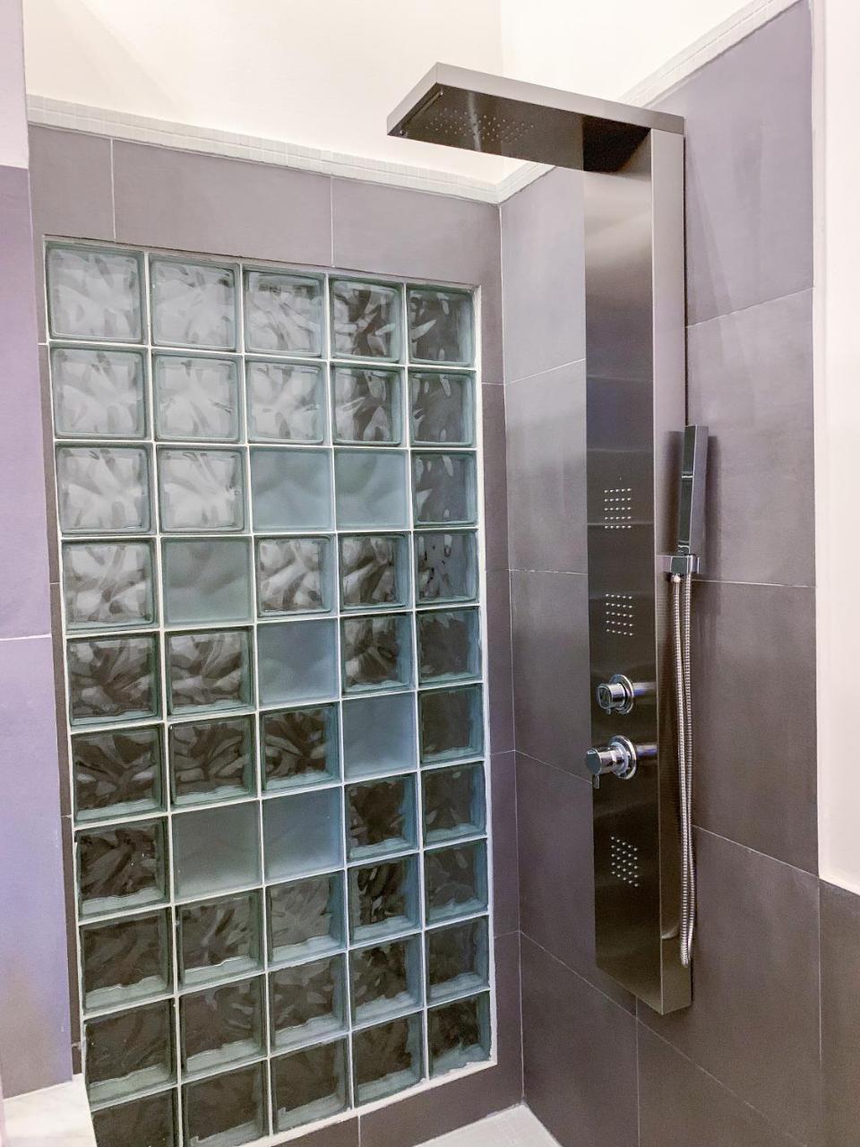Liberty Suites Палермо Екстериор снимка